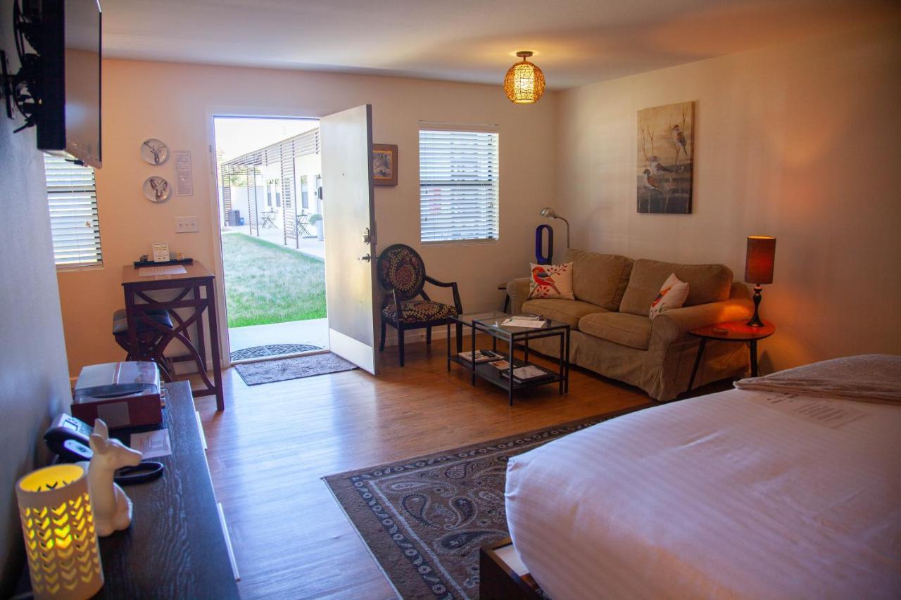 Hotel Flora And Fauna Wimberley Extérieur photo
